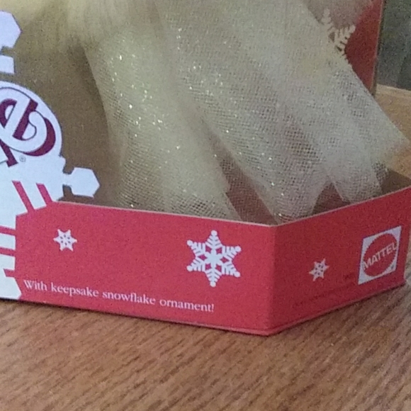 Never Opened 1989 Holiday Barbie w/Ornament - Picture 3 of 6